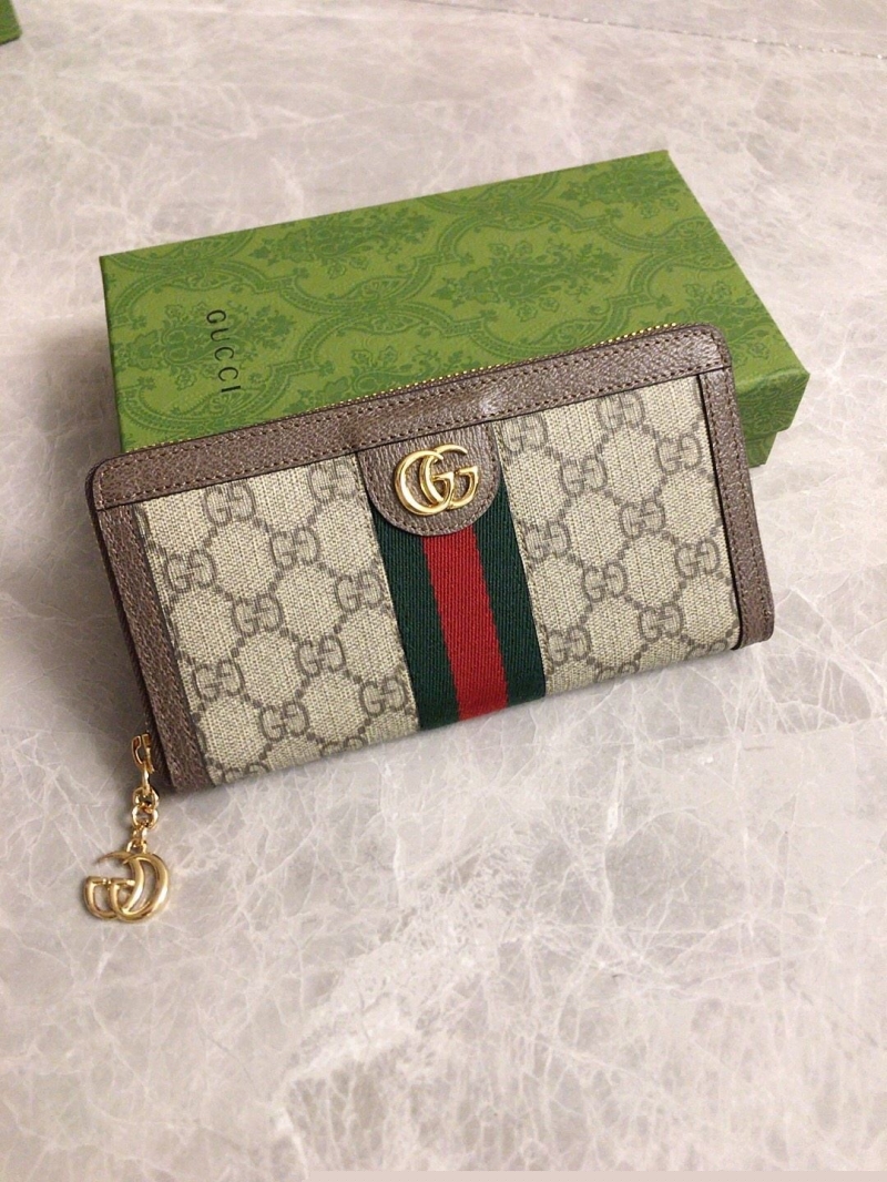 G*u*i wallets & purse